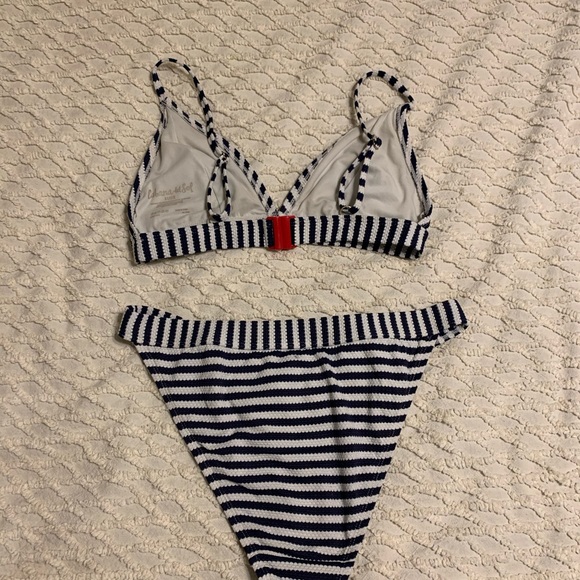 Bikin/swimsuit - Picture 2 of 8